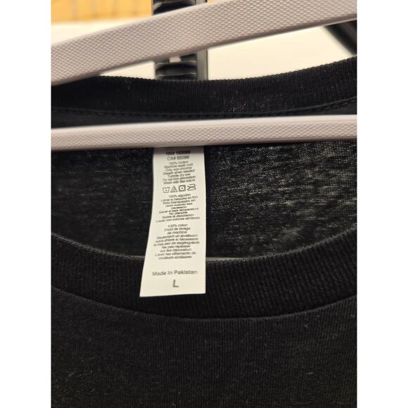 Artist-Signed Black Cotton T-Shirt Large – “No Risk No Story” Print NWOT - Picture 4 of 5